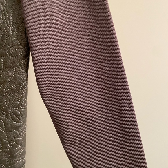 Nygard Collection Women’s Leather and Rayon Jacket size 10-12 or medium - Picture 4 of 6